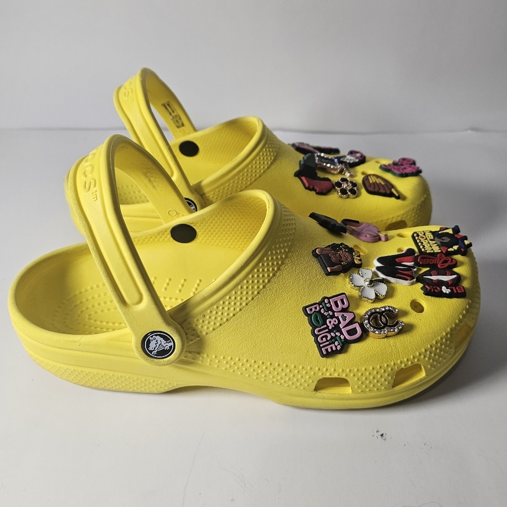 Crocs Unisex Adults Classic Clog With Jibbits Size Men 7 Women 9 - Picture 2 of 11